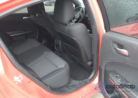 2016 Dodge Charger Sxt z USA, uszkodzony, nr VIN 2C3CDXHGXGH302580